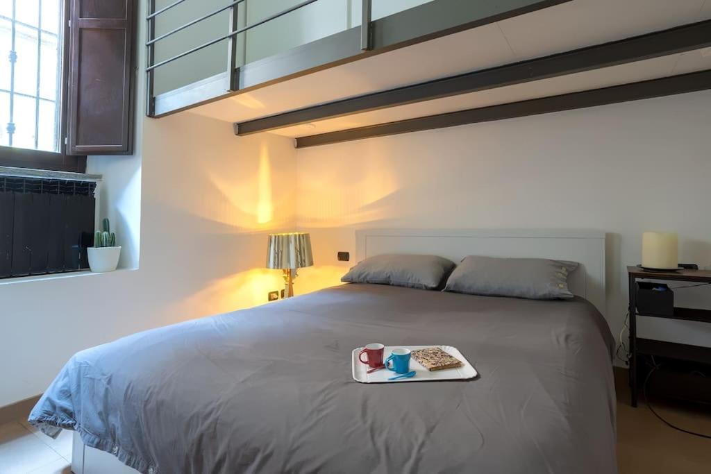 Life Is Beautiful Design Loft Navigli Romolo, Netflix, Wifi, Ac And Street Parking Apartment Milan Bagian luar foto