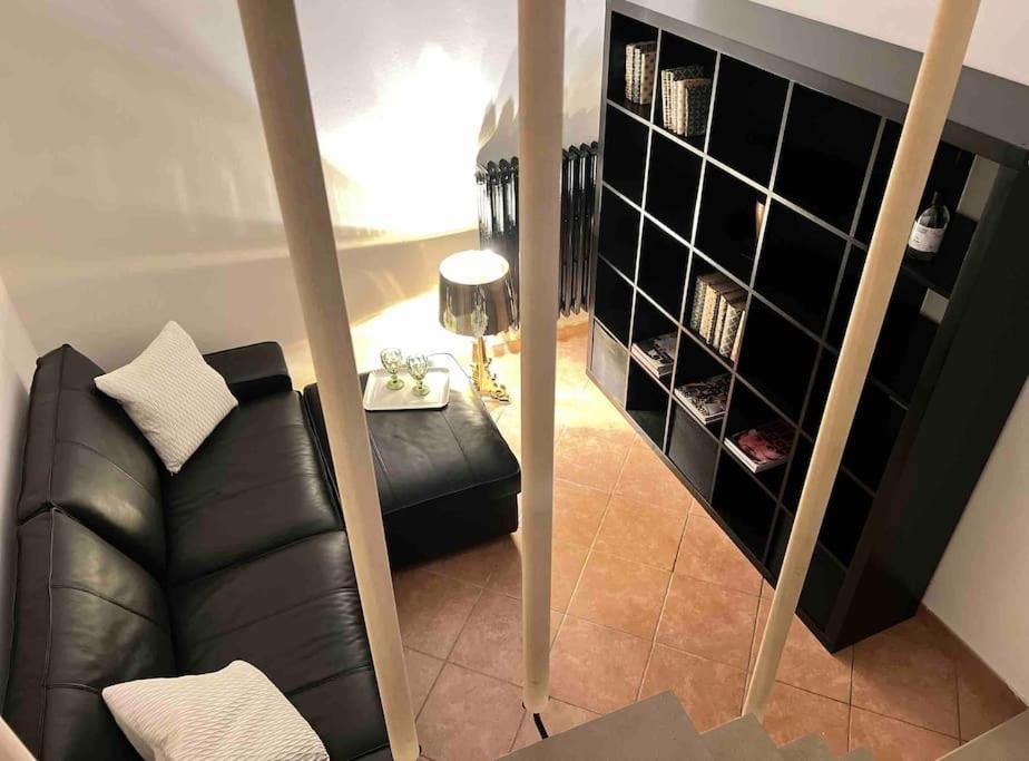 Life Is Beautiful Design Loft Navigli Romolo, Netflix, Wifi, Ac And Street Parking Apartment Milan Bagian luar foto